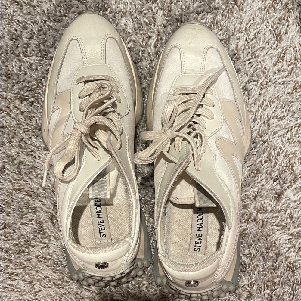 Steve Madden Women's Off-White Sneakers